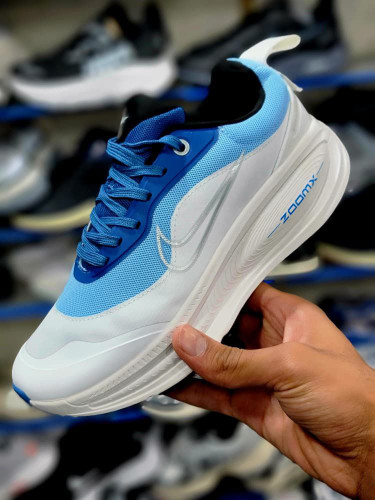 کتونی نایک ومرو کیفیت مشابه اصلی سایز 37 تا 40 Nike air vemro18