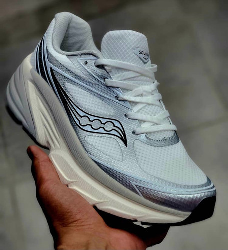 کتونی رانینگ ساکونی سایز 40 تا 45 SAUCONY