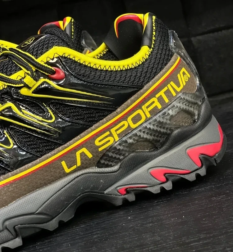 کتونی کوهنوردی و طبیعت گردی لاسپورتیوا سایز ۴۰ تا ۴۵ La Sportiva Ultra Raptor II