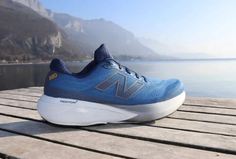 کتونی نیوبالانس 880 سایز 40 تا 45 NEWBALANCE 880