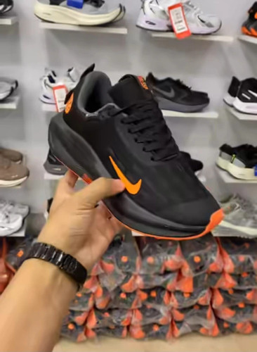 کتونی رانینگ اسپرت نایک اینفینیتی ران 4 سایز 40 تا 45 NIKE INFINITY RUN 4