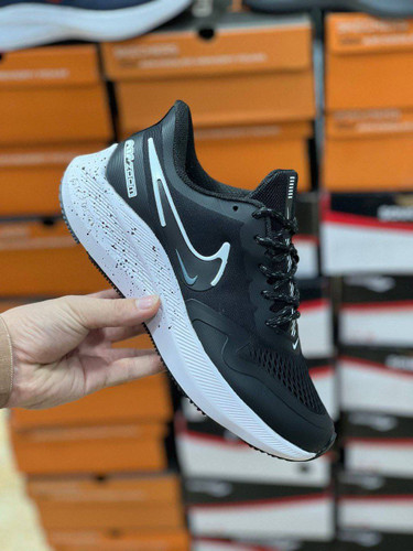 کتونی نایک ایر زوم سایز ۴۰ الی ۴۵ NIKE AIR ZOOM