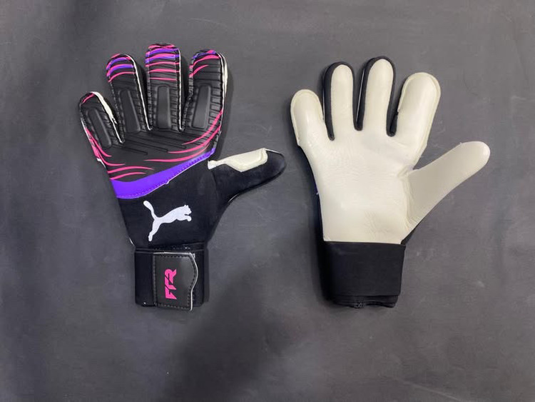 دستکش دروازه بانی پوما سایز ۷ تا ۱۱ Puma gk gloves
