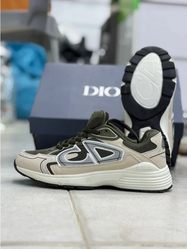 کتونی اسپرت دیور سایز ۴۰ تا ۴۵ Dior