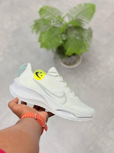 کتونی نایک لبخند سایز ۳۷ تا ۴۰ Nike