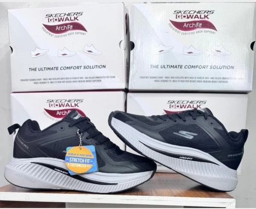 کتونی طبی اسکیچرز go run سایز ۴۰تا ۴۵ SKECHERS GO RUN