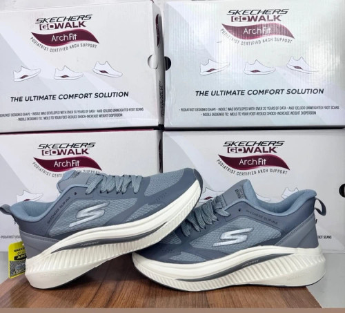 کتونی طبی اسکیچرز go run سایز ۴۰تا ۴۵ SKECHERS GO RUN