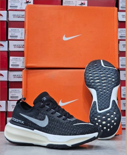 کتونی رانینگ نایک زوم مستر کوالیتی سایز 40 الی 45 Nike Zoomx Invincible Run flykint 3