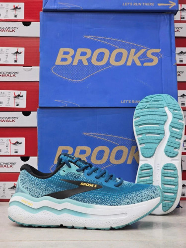 کتونی رانینگ بروکس گاست مکس ۲ ساخت ویتنام سایز ۴۰ تا ۴۵ Brooks Ghost Max 2