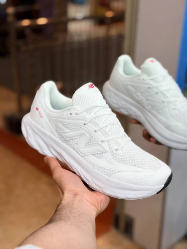 کتونی رانینگ نیوبالانس فرش فوم سایز ۴۰ تا ۴۵ New balance Fresh Foam