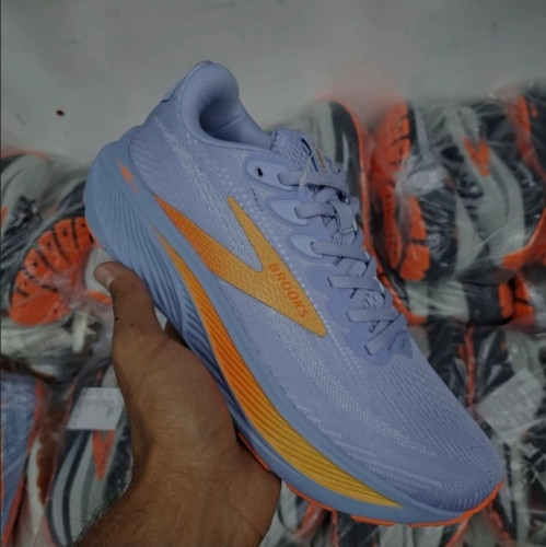کتونی رانینگ بروکس گاست 17 سایز ۴۰تا ۴۵ Brooks Ghost 17