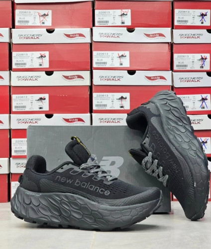 کتونی فرش فوم تریل نیوبالانس وی ۳ سایز ۴۰ تا ۴۵ New balance fresh foam x more trail v3