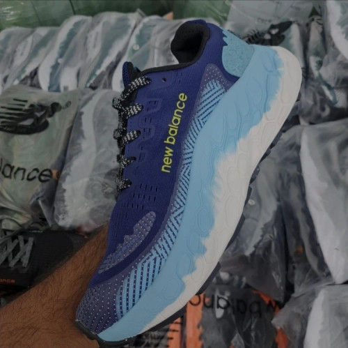 کتونی فرش فوم تریل نیوبالانس وی ۳ سایز ۴۰ تا ۴۵ New balance fresh foam x more trail v3