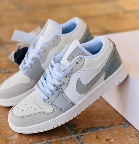 کتونی رانینگ نایک ایر جردن 1 سایز 37 الی 40 Nike Air Jordan 1