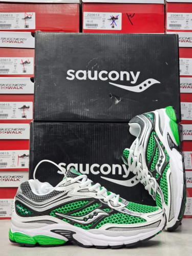 کتونی ساکونی تور درشت سایز ۴۰ تا ۴۵ 9 Saucony omni
