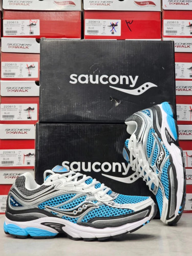 کتونی ساکونی تور درشت سایز ۴۰ تا ۴۵ 9 Saucony omni
