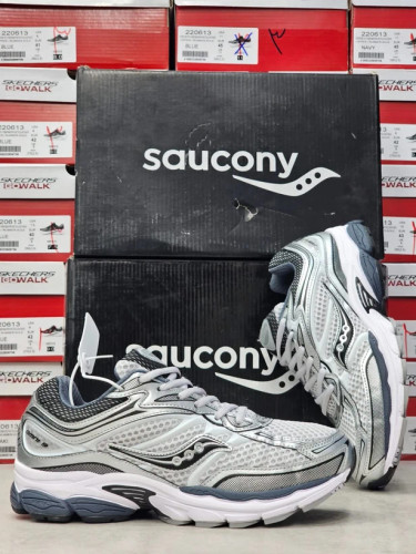 کتونی ساکونی تور درشت سایز ۴۰ تا ۴۵ 9 Saucony omni
