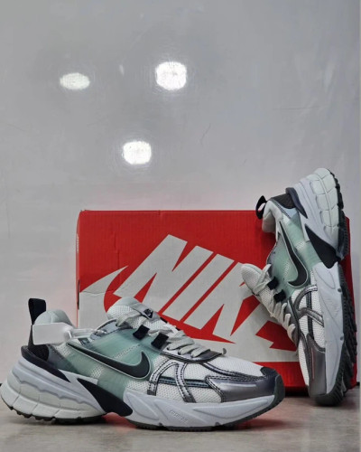 کتونی نایک وی تو کی 37 تا 45 Nike V2k Run