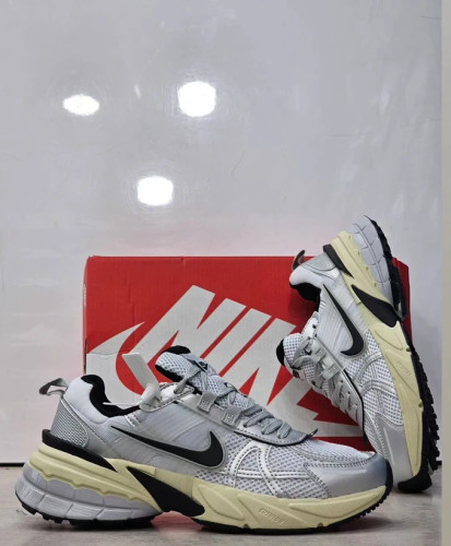 کتونی نایک وی تو کی 37 تا 45 Nike V2k Run