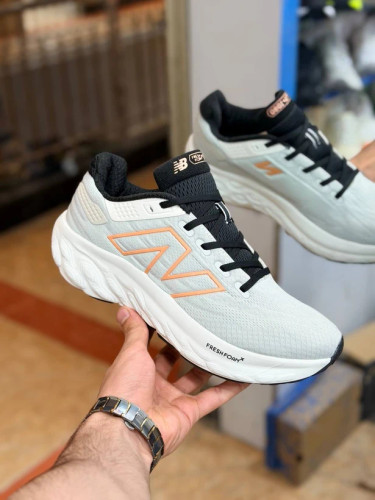 کتونی پیادهروی و رانینگ نیوبالانس سایز ۴۰ تا ۴۵ New balance Fresh Foam 1080