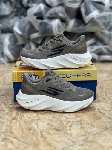 کتونی رانینگ اسکیچرز سایز 40 تا 45 Skechers Aeru Burst