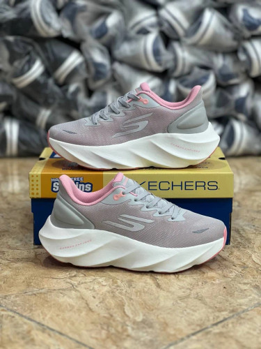 کتونی رانینگ اسکیچرز سایز 40 تا 37 Skechers Aeru Burst