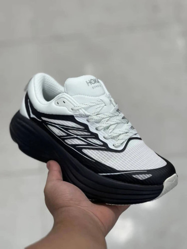کتونی رانینگ هوکا باندی ts 8 سایز ۴۰ تا ۴۵ Hoka bondi ts 8