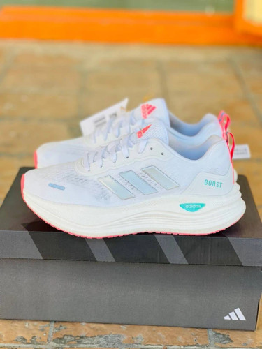 کتونی اسپرت آدیداس اولترا بوست سایز ۴۰تا ۴۵ Adidas Ultraboost All Terrain