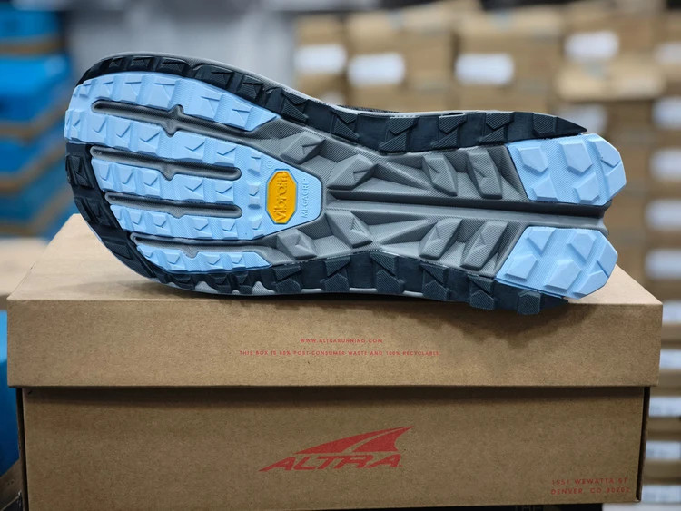 کتونی تراکینگ آلترا مدل المپوس ۶ مشکی آبی سایز ۴۰ تا ۴۵ altra Olympus 6