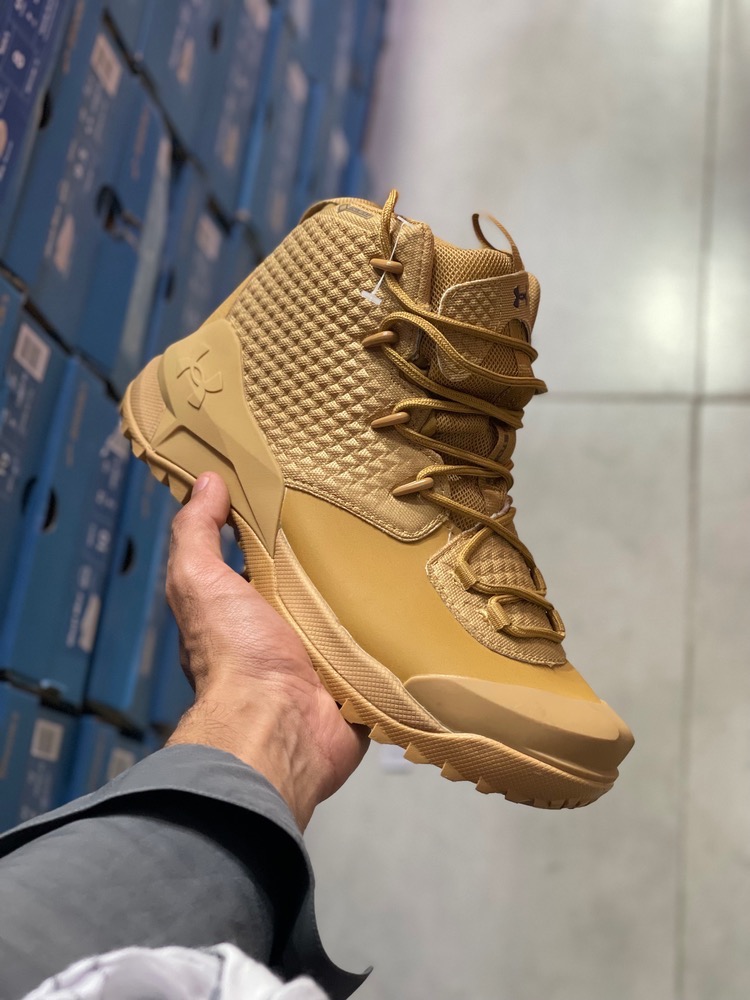 کتونی آندرآرمور کرم کاراملی سایز 40 تا 45 Under armour infil hike