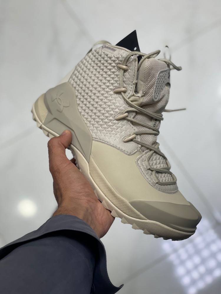 کتونی آندرآرمور کرم بژ سایز 40 تا 45 Under armour infil hike