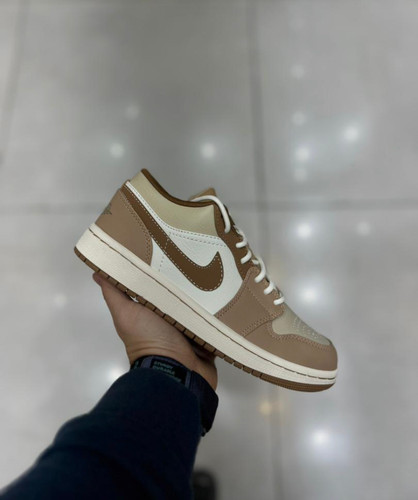کتونی ایر جردن وان کرم سفید بژ سایز 37 تا 45 NIKE AIR JORDAN