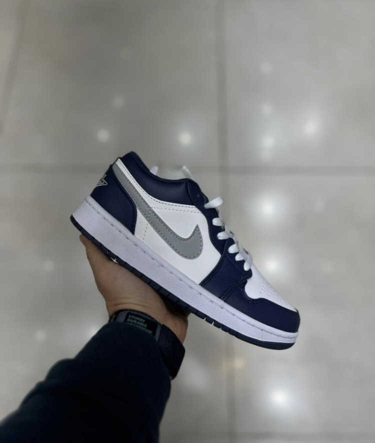 کتونی ایر جردن وان سفید سرمه ای سایز 37 تا 45 NIKE AIR JORDAN