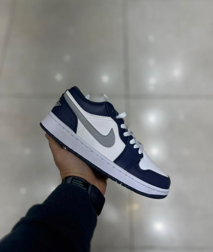 کتونی ایر جردن وان سفید سرمه ای سایز 37 تا 45 NIKE AIR JORDAN