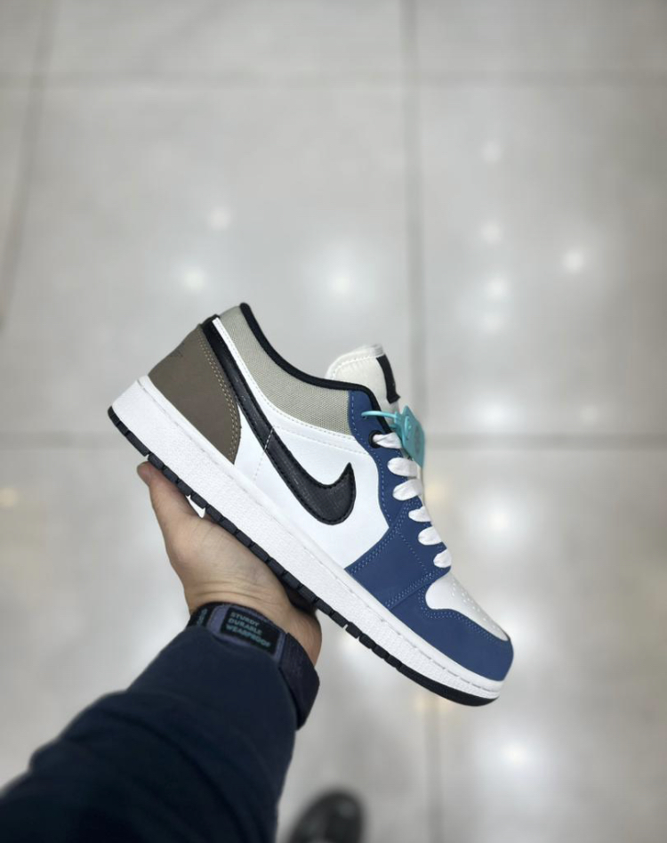 کتونی ایر جردن وان سفید آبی طوسی مشکی شکلاتی سایز 37 تا 45 NIKE AIR JORDAN