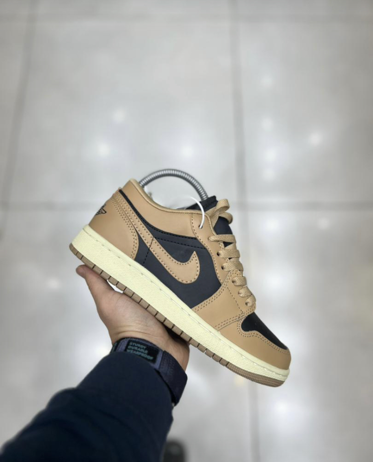 کتونی ایر جردن وان نسکافه ای مشکی سایز 37 تا 45 NIKE AIR JORDAN