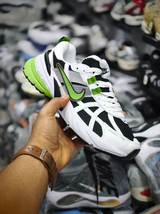 کتونی نایک V2K سفید مشکی سبز سایز ۴۵ تا ۳۷ Nike V2K
