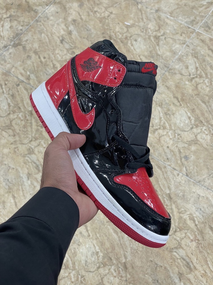 کتونی ایر جردن قرمز مشکی سایز ۴۱ تا ۴۴ Nike Air Jordan 1