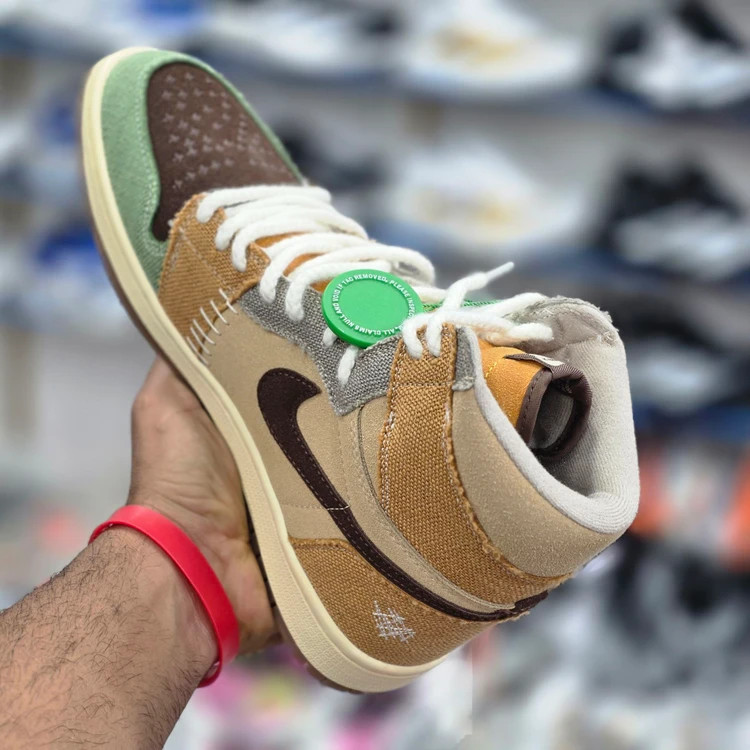 کتونی ساق دار نایک جردن کرم قهوه ای سبز سایز ۴۰ تا ۴۵ Nike Jordan