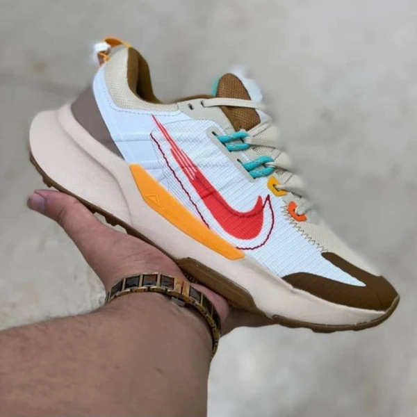 کتونی اسپرت نایک جونیپر تریل 2 سفید قرمز قهوه ای سایز 39 الی 45 Nike Juniper Trail 2