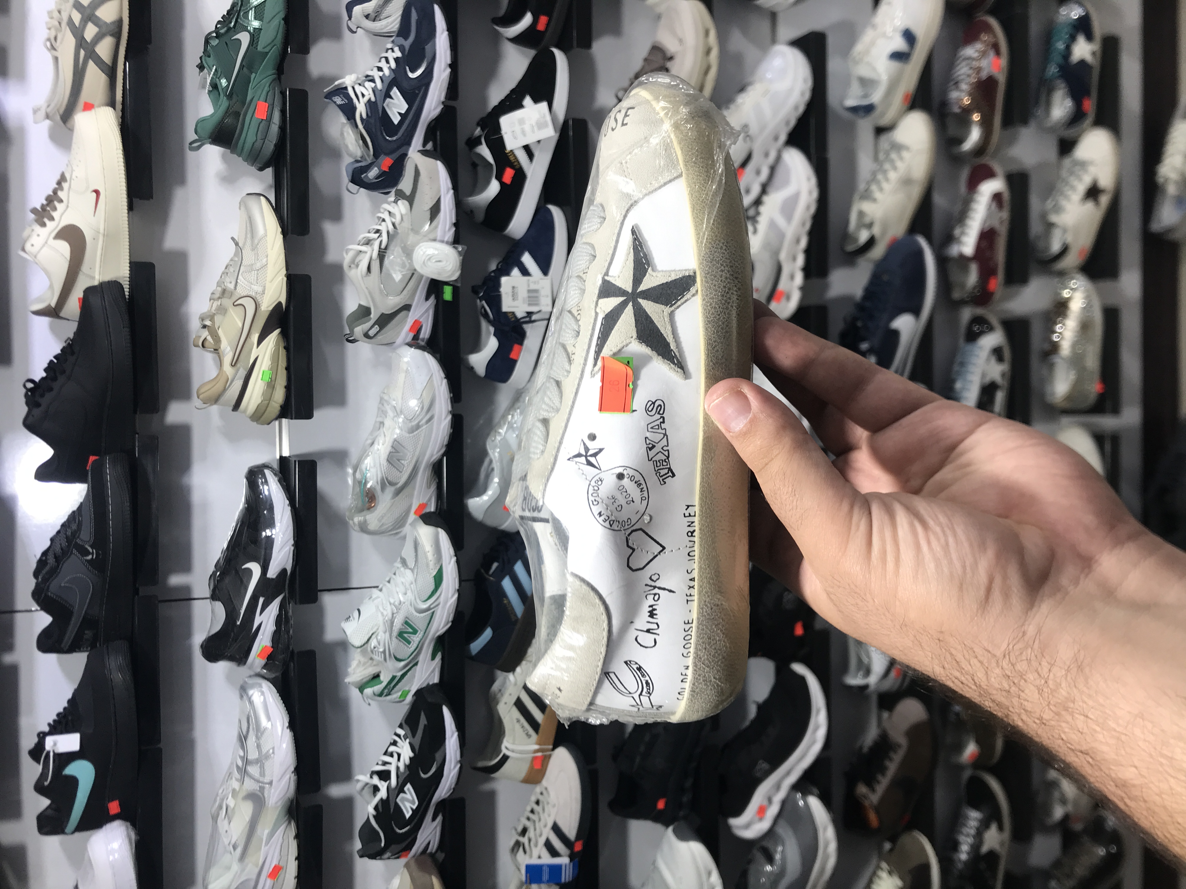 کتونی گلدن گوس سایز ۳۷ تا ۴۰ Golden goose
