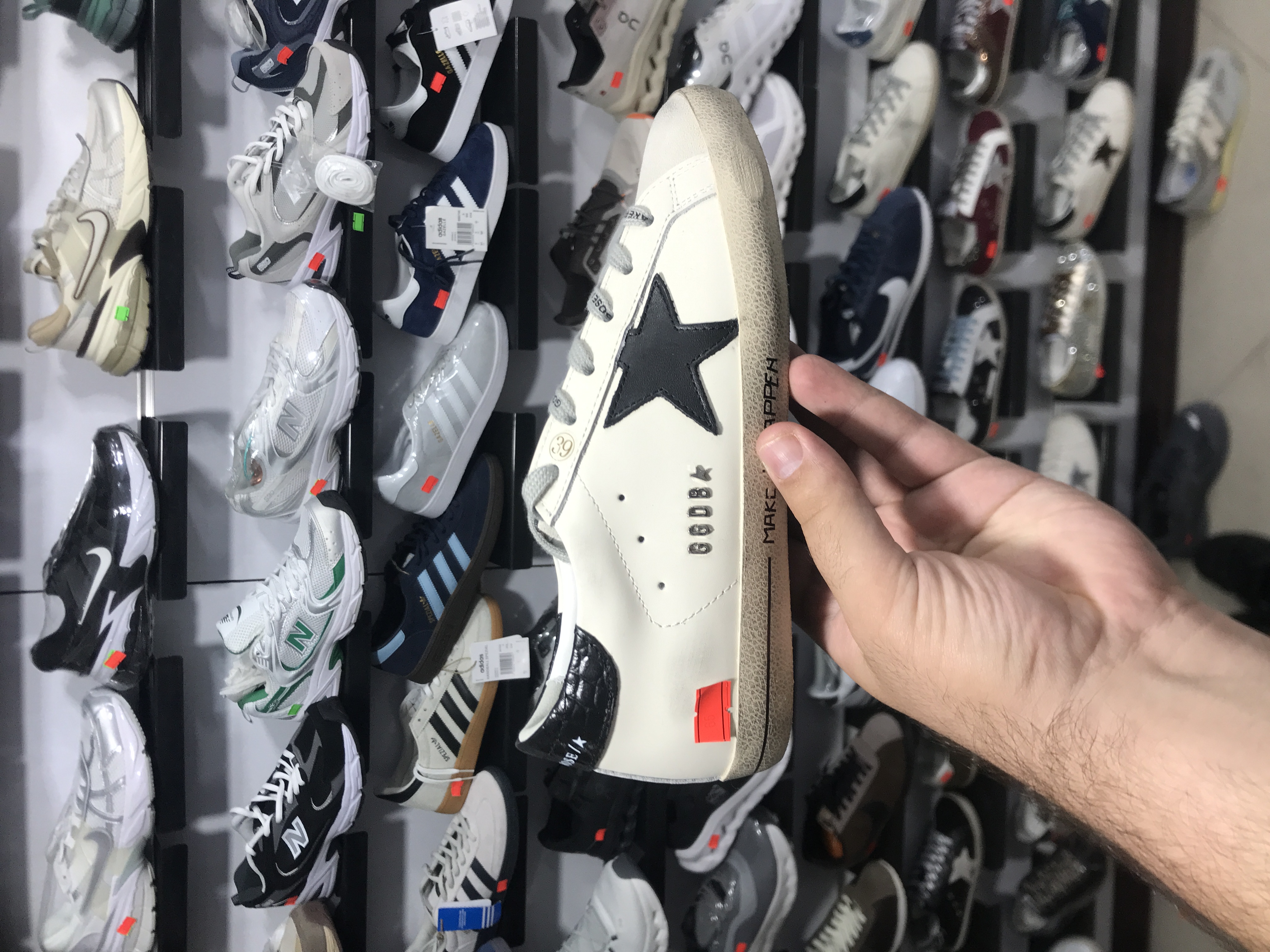 کتونی گلدن گوس سایز ۳۷ تا ۴۰ Golden goose