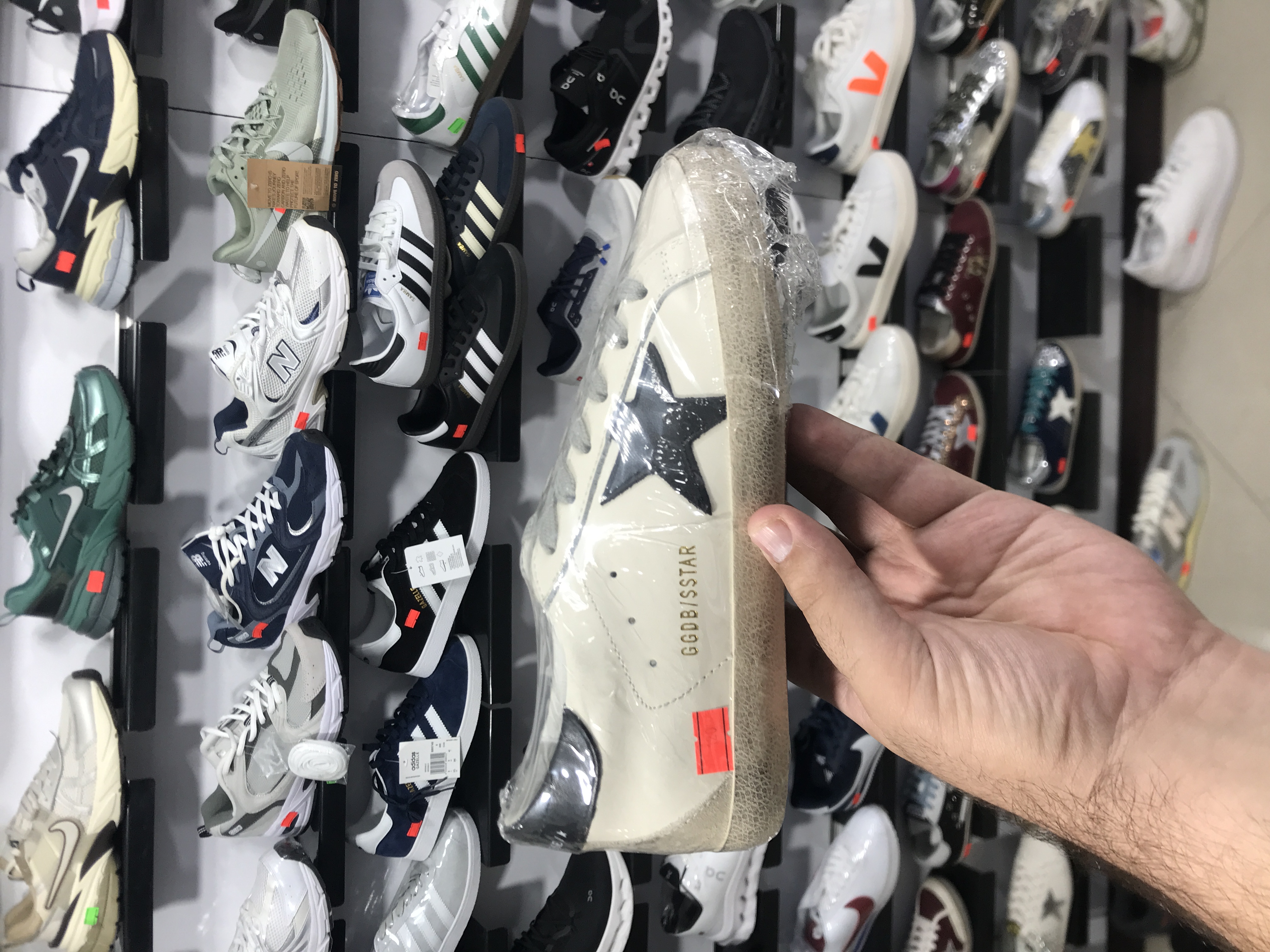 کتونی گلدن گوس سایز ۳۷ تا ۴۰ Golden goose