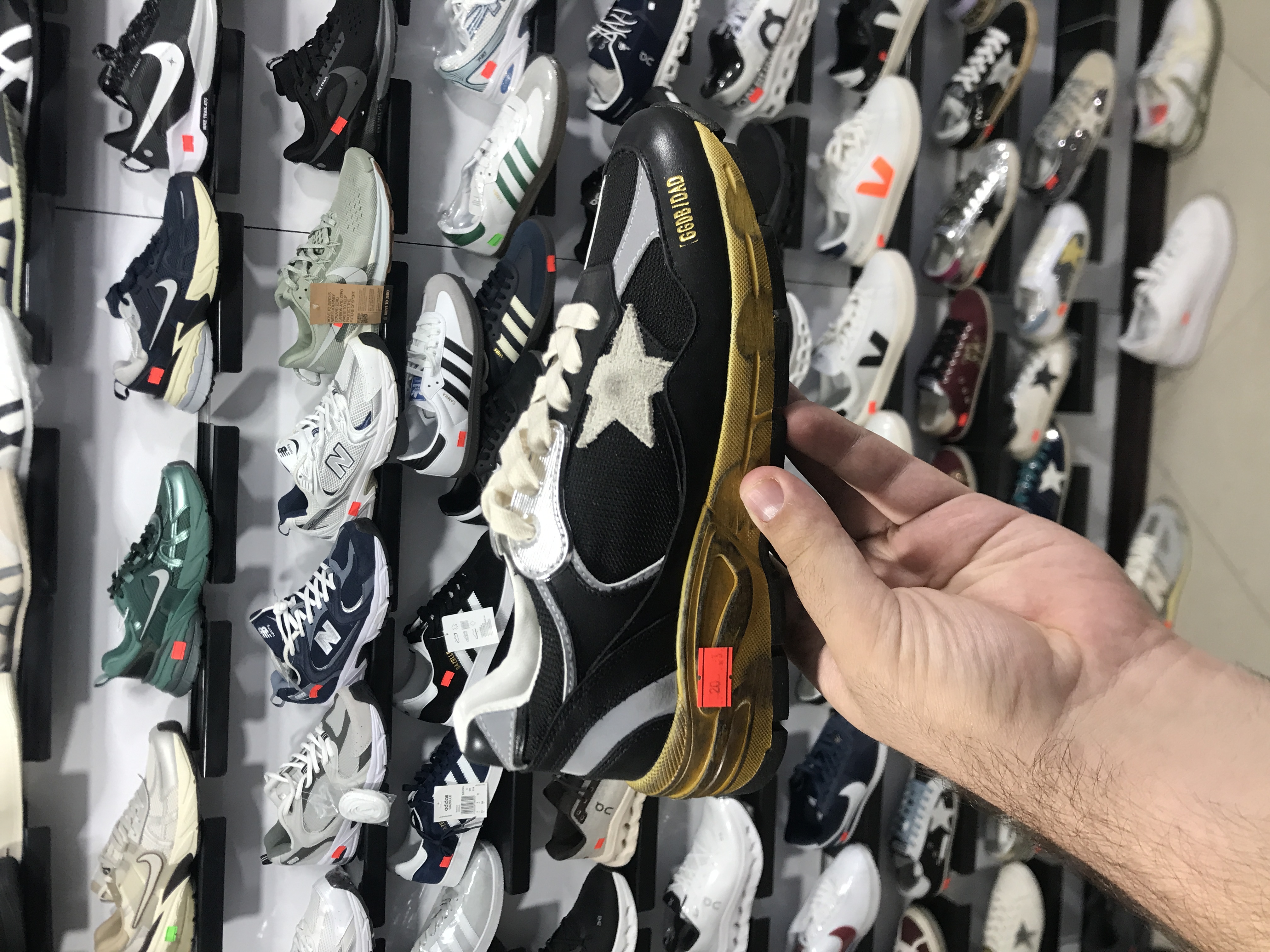 کتونی گلدن گوس سایز ۳۷ تا ۴۰ Golden goose