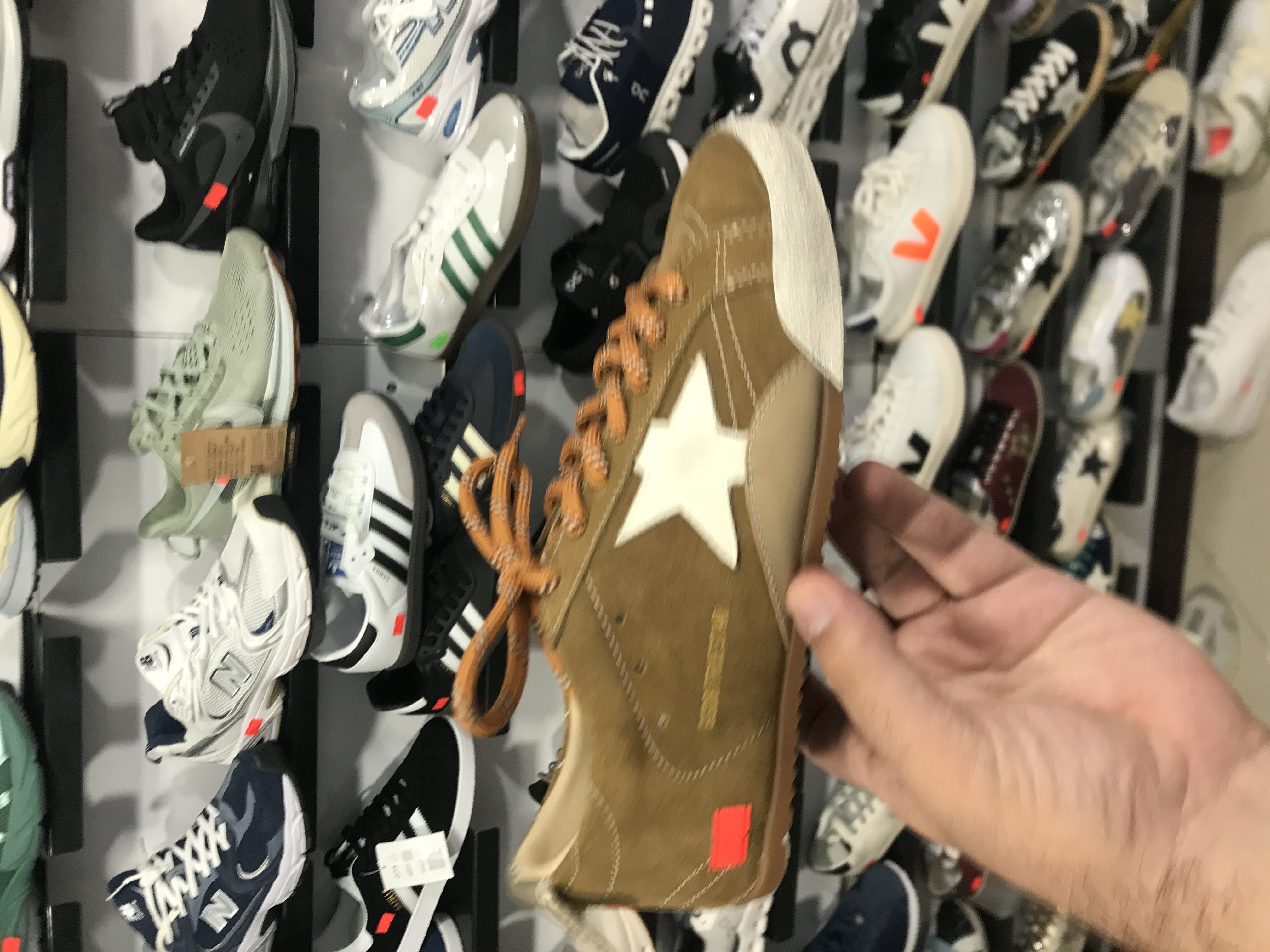کتونی گلدن گوس سایز ۳۷ تا ۴۰ Golden goose