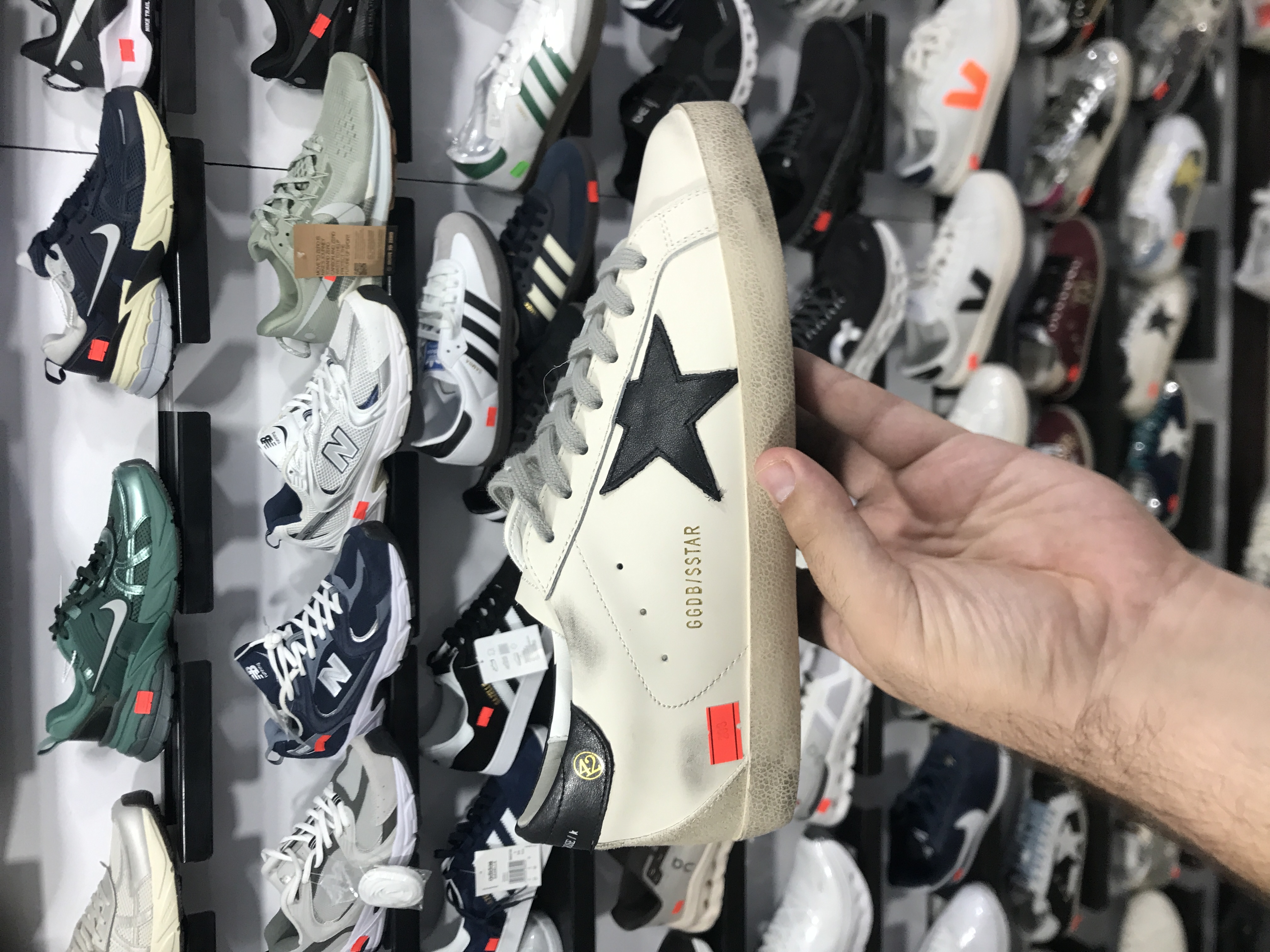 کتونی گلدن گوس سایز ۳۷ تا ۴۰ Golden goose
