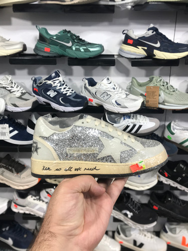 کتونی گلدنگوس سایز ۳۷ تا ۴۰ Golden Goose