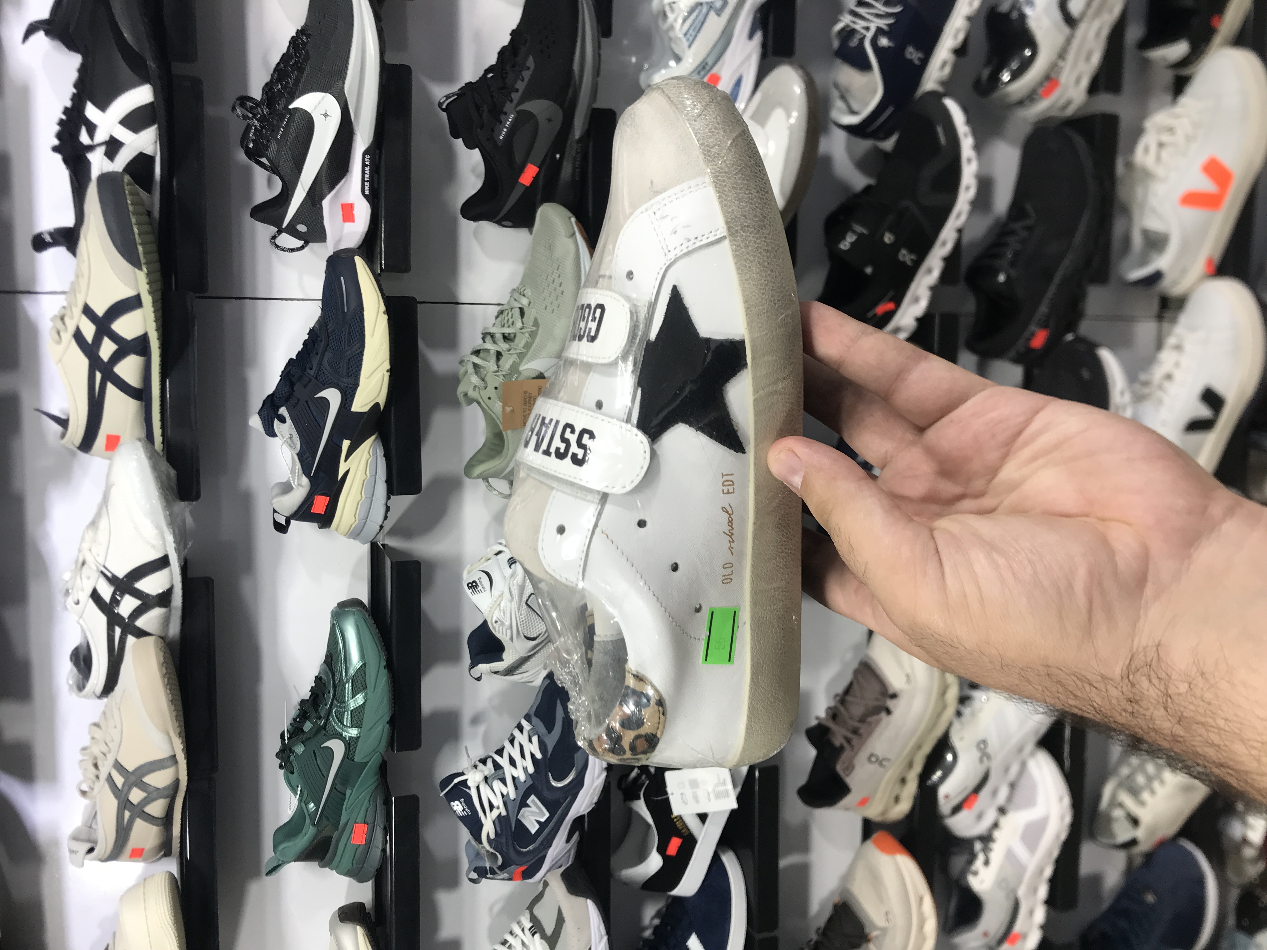 کتونی گلدن گوس سایز ۳۷ تا ۴۰ Golden Goose