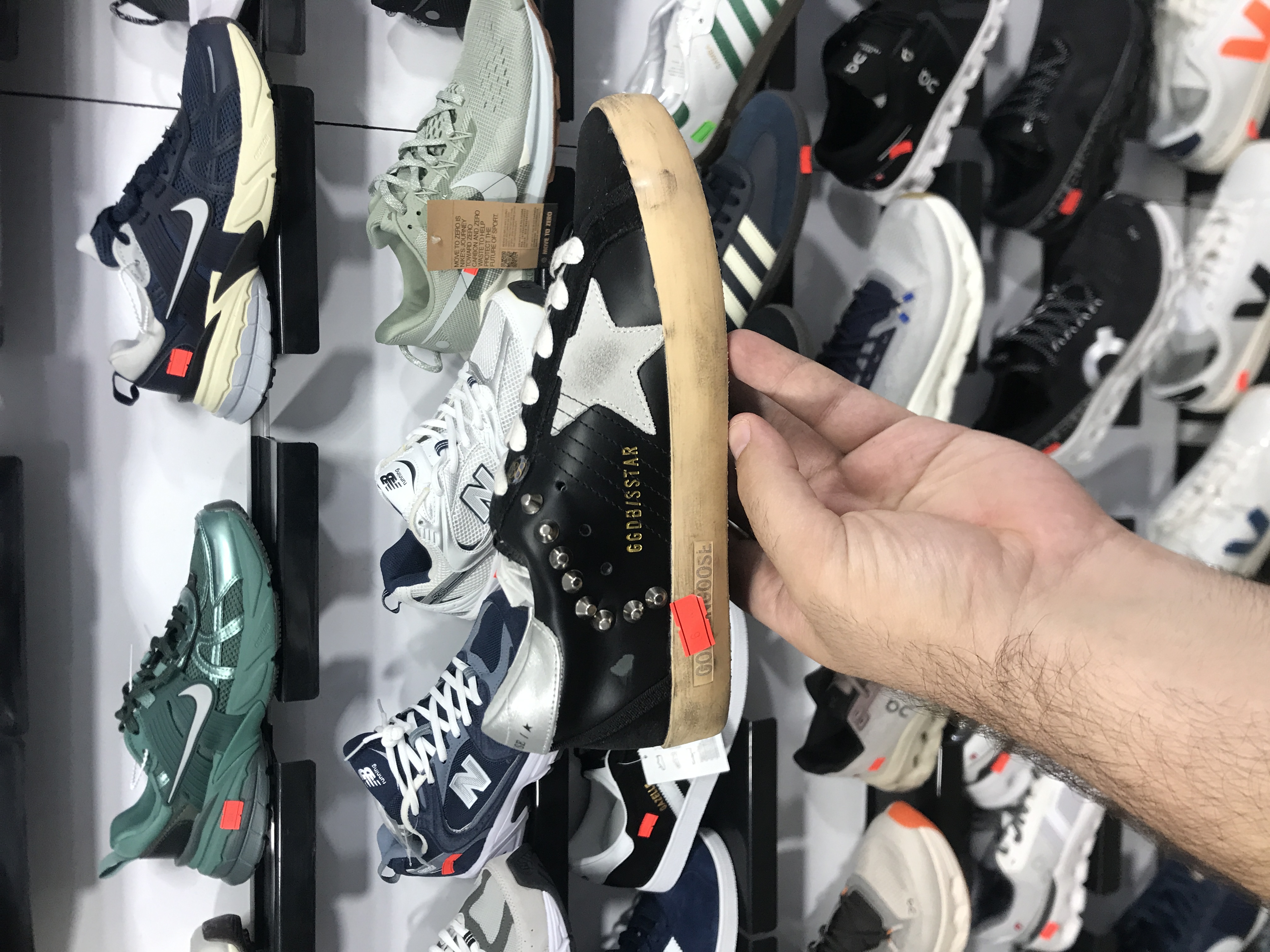 کتونی گلدن گوس سایز ۳۷ تا ۴۰ Golden Goose