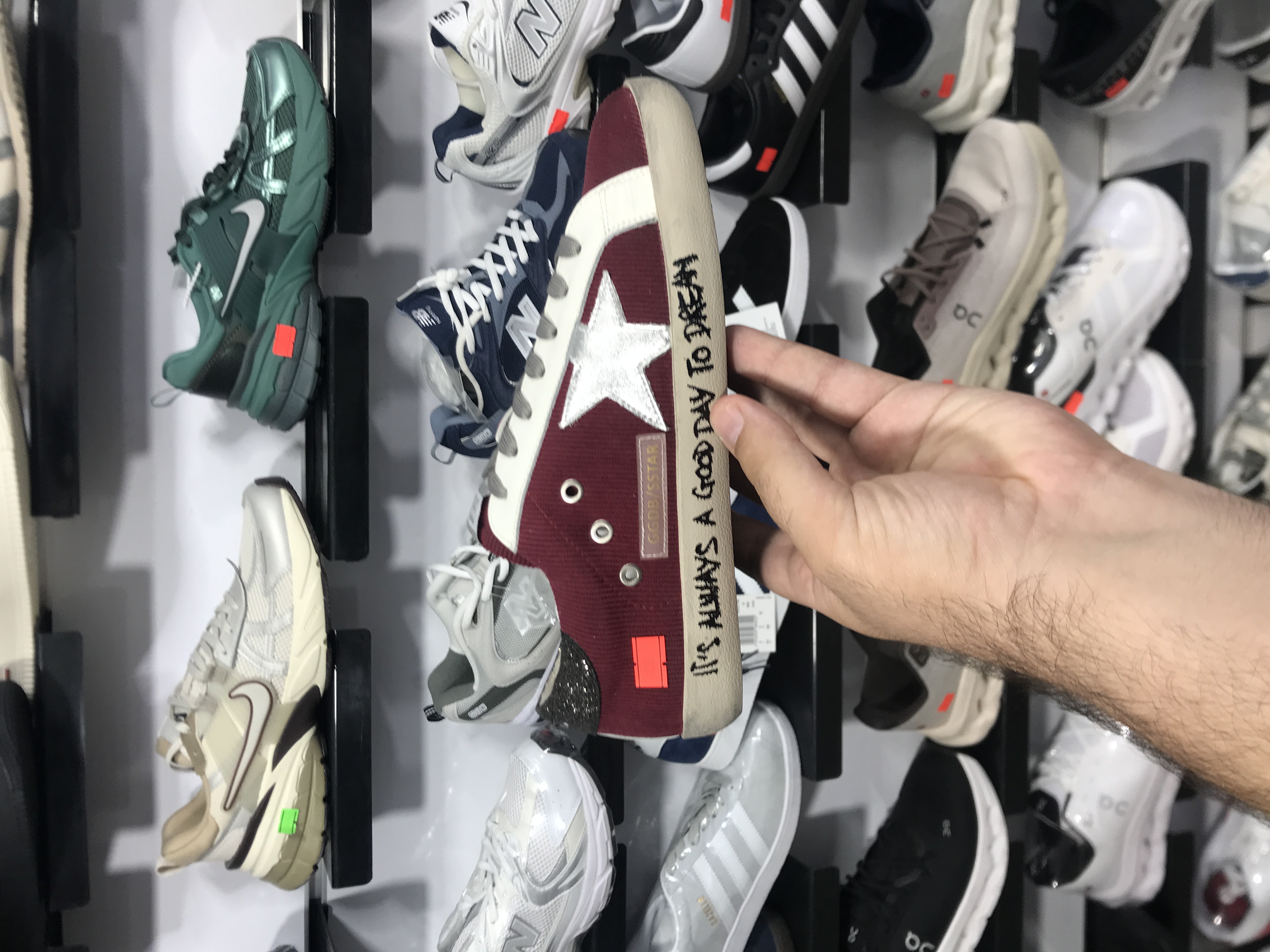 کتونی گلدن گوس سایز ۳۷ تا ۴۰ Golden Goose
